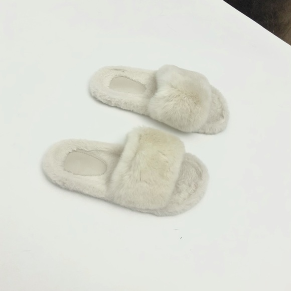 Faux fur slides (like new) - Picture 3 of 7